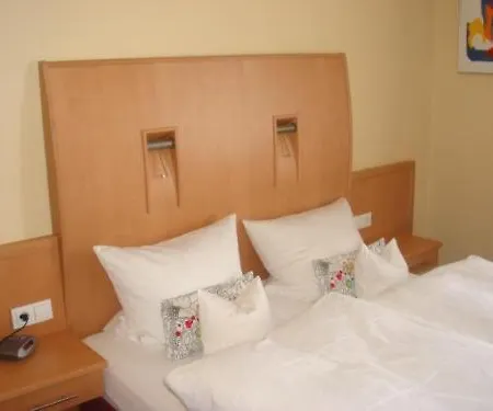 ホテル Tannenheim ボッパルト